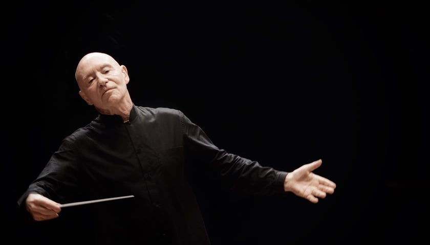 Dyrygent Christoph Eschenbach poprowadzi koncert 15 września o 19.00