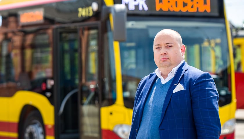 ? Naszym podstawowym zadaniem jest przewóz pasażerów, ale mamy też obowiązek zapewnić naszym pracownikom bezpieczeństwo wykonywania swojej pracy ? podkreśla Krzysztof Balawejder, prezes MPK Wrocław