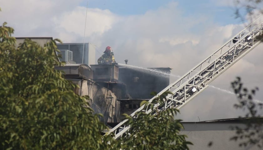 pożar dachu przy ul. Objazdowej 6