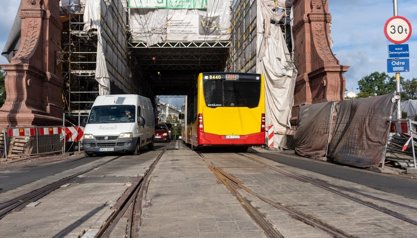 останній етап ремонту Звєжинецького мосту