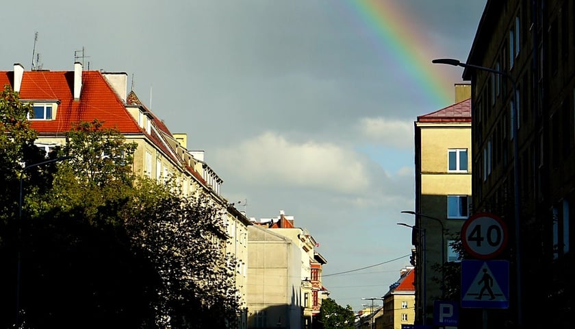Na zdjęciu piątkowa tęcza nad Wrocławiem