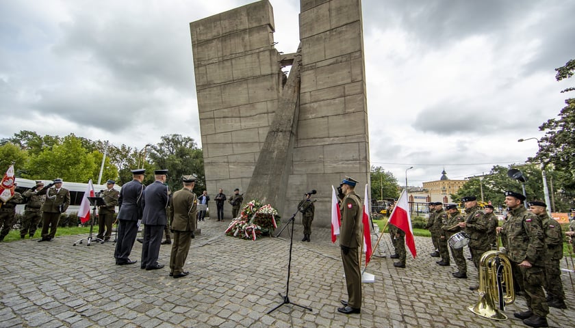 17 września 2022 – Światowy Dzień Sybiraka i 83. rocznica sowieckiej agresji na Polskę - wrocławskie uroczystości pod Pomnikiem Zesłańcom Sybiru