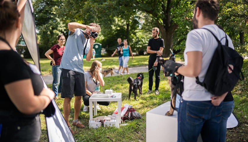 Dni Trójkąta. Na niedzielę 25 września na Niskich Łąkach zaplanowano Psi Piknik. Na zdjęciu Dzień Trójkąta w 2020 roku.