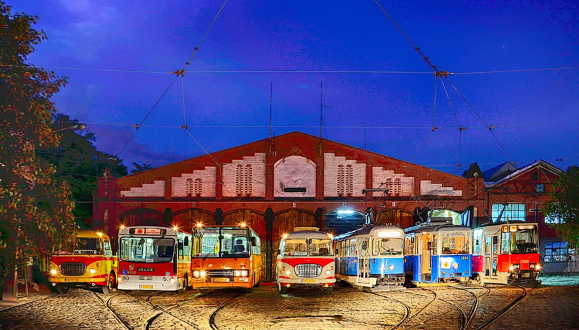 „NOCKA 14 – Nocka Tramwajowa” to ostatnie wydarzenie związane z tegorocznymi Wrocławskimi Liniami Turystycznymi / Na zdjęciu zabytkowy tabor