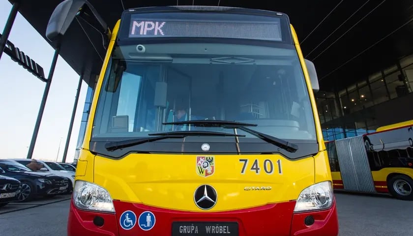 na zdjęciu autobus MPK