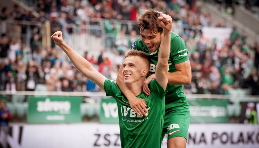 Na zdjęciu radość Łukasza Bejgera po golu z Górnikiem Zabrze. Były obrońca drużyn młodzieżowych Manchesteru United to jeden z największych wygranych tamtego spotkania