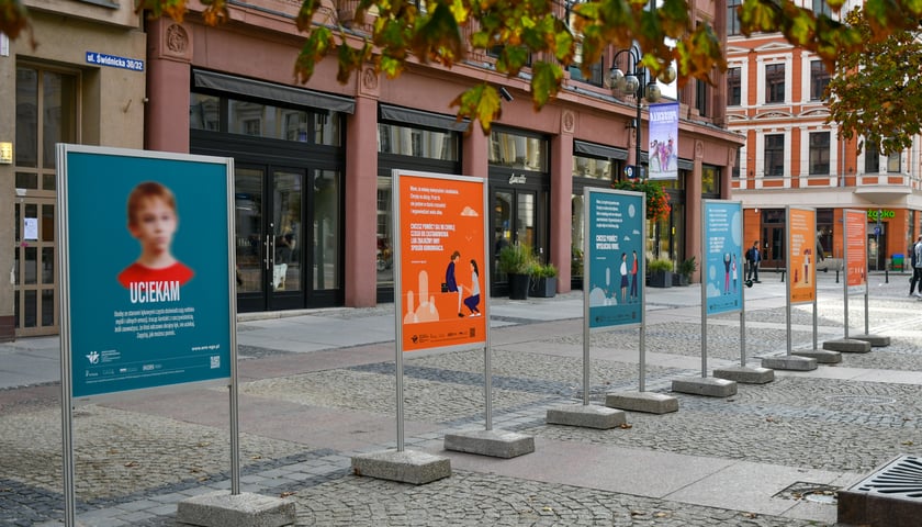 Inauguracja kampanii społecznej "ZNIKAM - GUBIĘ SIĘ ? TRACĘ ? UCIEKAM "
