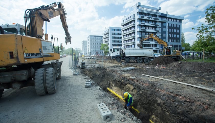 Przebudowa ul. Otyńskiej i Fabrycznej - byliśmy na budowie [ZDJĘCIA, WIDEO]