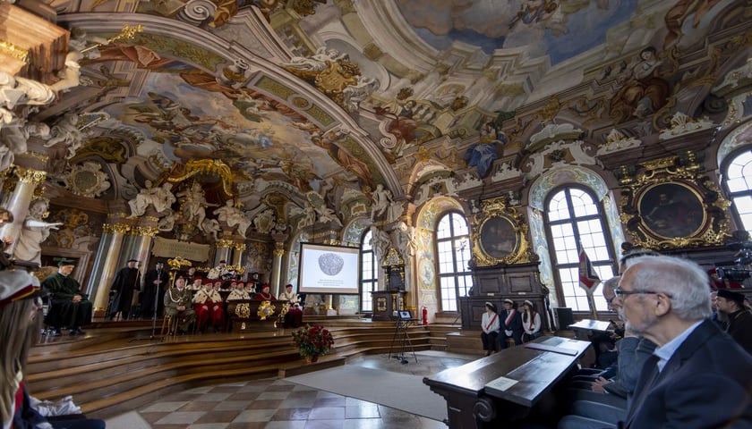 Na zdjęciu Aula Leopoldina w gmachu głównym Uniwersytetu Wrocławskiego  