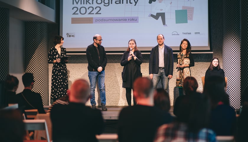 Na zdjęciu uczestnicy spotkania podsumowującego Mikrogranty 2022