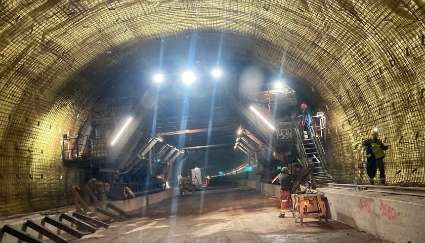 Na zdjęciu budowa tunelu na drodze S3 na Dolnym Śląsku