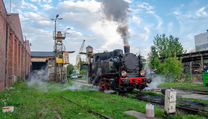 Na zdjęciu parowóz TKh 05353 na bocznicy kolejowej.