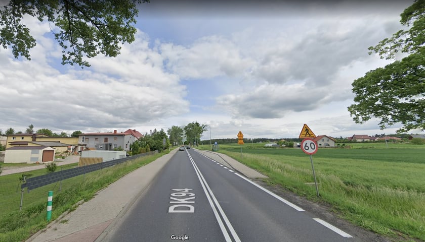 Na zdjęciu: droga krajowa 94 pomiędzy Lubinem a Wrocławiem w widoku Google Street View