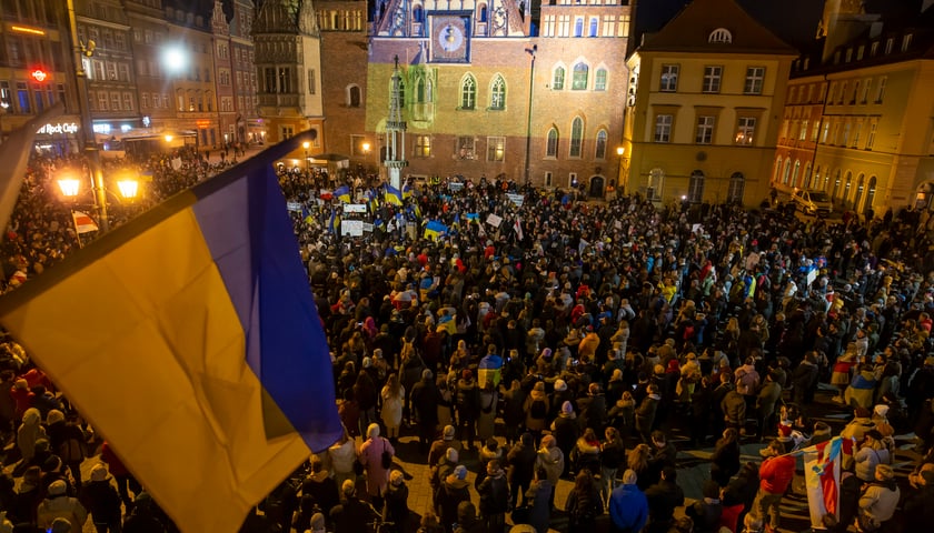Na zdjęciu: manifestacja na wrocławskim Rynku / zdjęcie ilustracyjne
