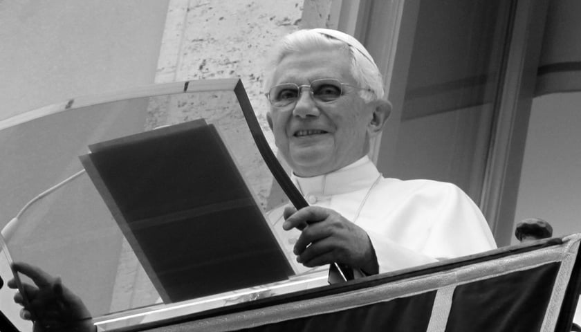 Na zdjęciu widać papieża Benedykta XVI