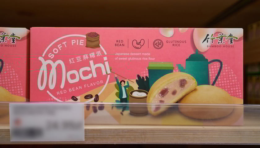 <p>W Okashi na Malarskiej 25 znajdziemy specjały z azjatyckich sklep&oacute;w</p>