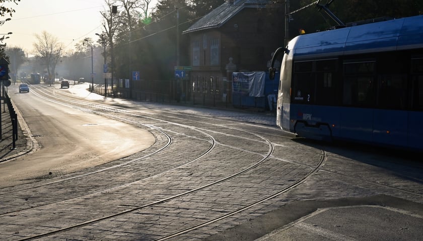 Wymiana rozjazdów w węźle Most Zwierzyniecki – Mickiewicza