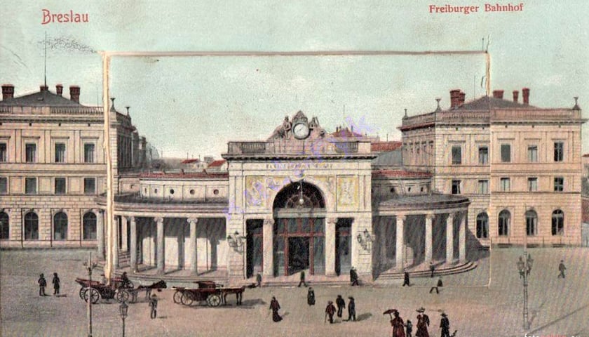 Na zdjęciu Dworzec Świebodzki na pocztówce, 1905-1915