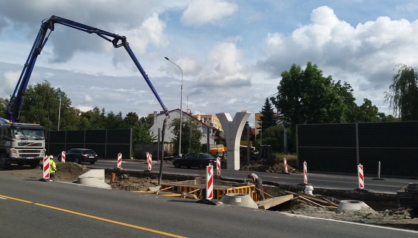 Nowa kładka nad al. Jana III Sobieskiego