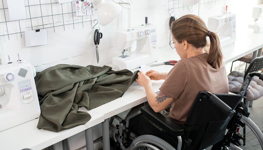 Як і де особа з інвалідністю може шукати роботу