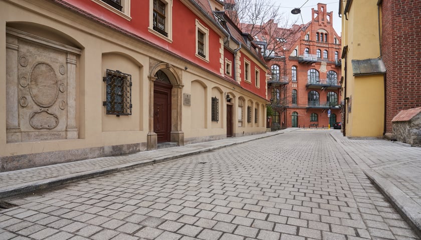 Fragment wyremontowanej ulicy Wszystkich Świętych 