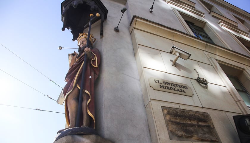 <p>Wystawiony na sprzedaż Times - zabytkowy budynek dawnego szpitala, w kt&oacute;rym znajdują się obecnie przestrzenie biurowo-usługowe</p>