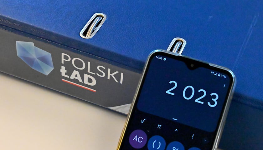 Zmiany wprowadzone przez Polski Ład m.in. spowodowały to, że zamiast jednego, odliczamy 1,5 procent od podatku.