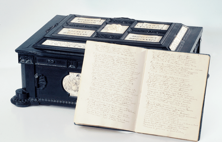 2.	Hebanowa szkatułka do przechowywania rękopisu, Józef Brzostowski, 1873