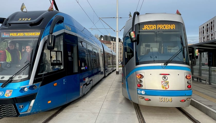 Próbne przejazdy nowym torowiskiem przez Popowice.