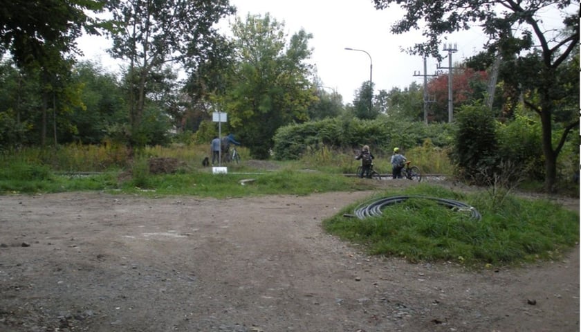 Trasa dojścia do torów przed budową