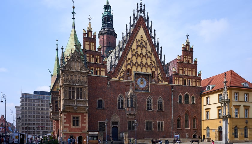 Wrocławski rynek z ratuszem