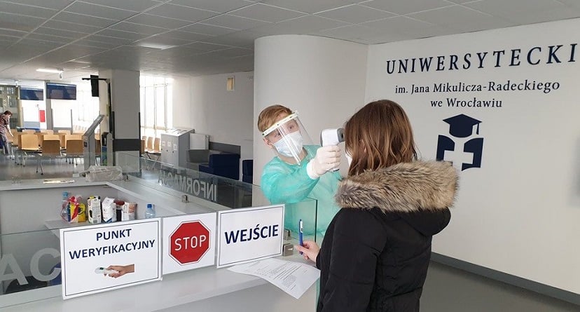 Blisko 1,5 mln złotych od miasta dla wrocławskich szpitali na walkę z koronawirusem