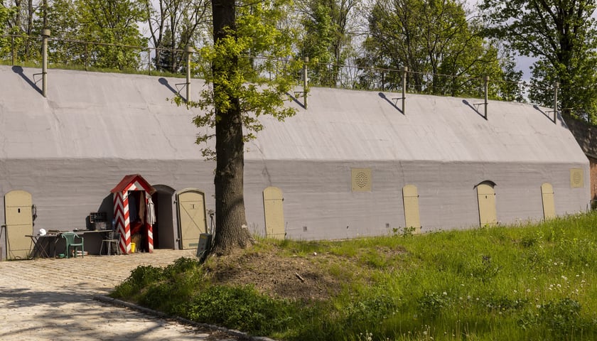 Społeczne Muzeum Militarne (Fort Piechoty nr 9) przy ul. Pełczyńskiej we Wrocławiu