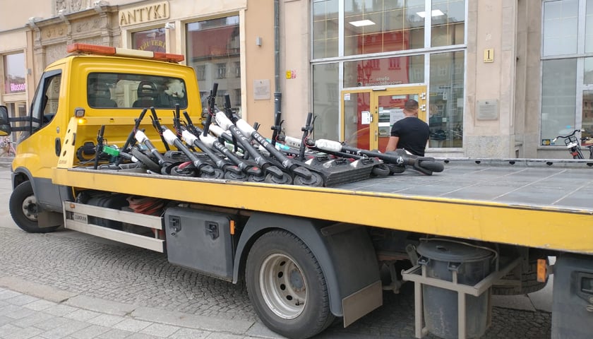 Hulajnogi na lawecie