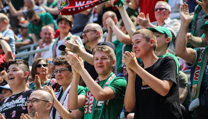 Kibice Śląska Wrocław podczas meczu z Miedzią Legnica