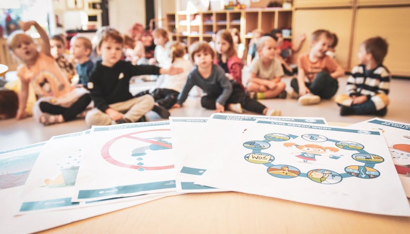 Zajęcia akademii H2O. Zdjęcie ilustracyjne