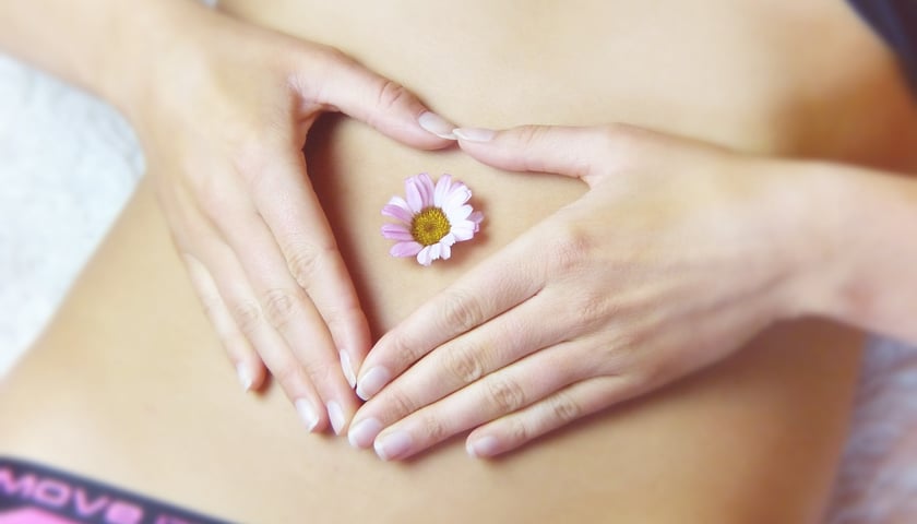 Endometrioza, choroba kobiet w każdym wieku pn. „Plan na życie z endometriozą”