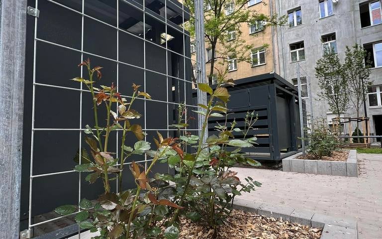Tak prezentuje się zrewitalizowane podwórko w kwartale ulic Paulińskiej, Pomorskiej, Nobla i Rydygiera na Nadodrzu we Wrocławiu