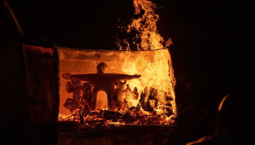 Międzynarodowy Festiwal Wysokich Temperatur - otwarcie pieca do wypału ceramiki