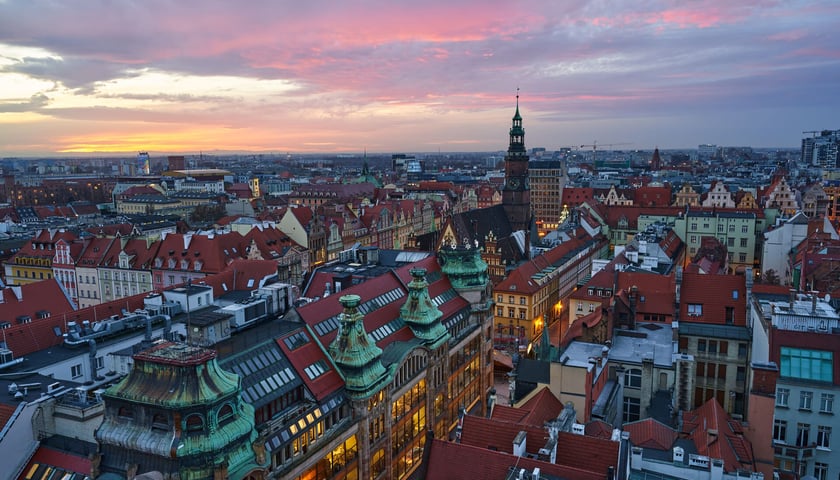 Panorama Wrocławia, widok z Mostku Pokutnic. Zdjęcie ilustracyjne