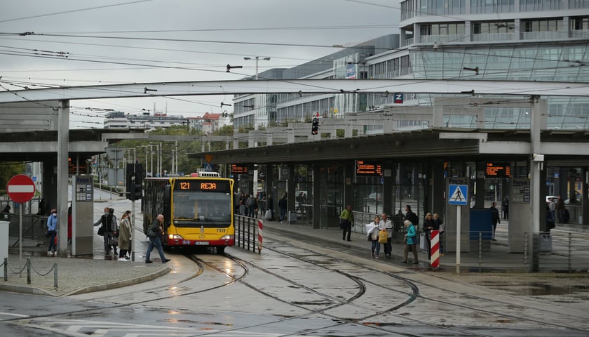 Rondo Reagana na osiedlu Plac Grunwaldzki