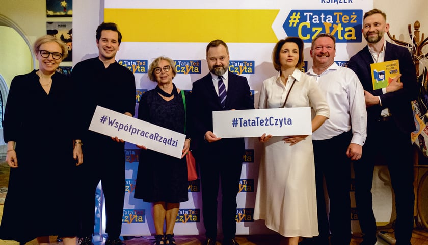 Oficjalna premiera publikacji "Supermoc książek #TataTeżCzyta", 24 maja Dom Literatury w Warszawie
