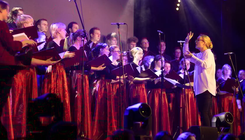 <p>Gala Aktywności Studenckiej 2023 - koncert Kameralnego Ch&oacute;ru Politechniki Wrocławskiej</p>