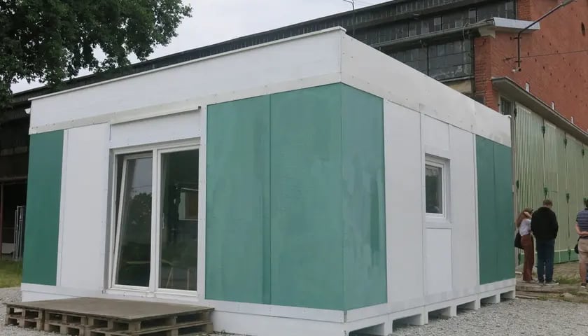 Prototyp domu pomocowego na terenie Czasoprzestrzeni we Wrocławiu