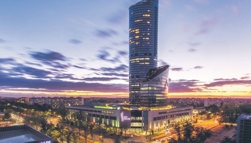 Sky Tower we Wrocławiu.