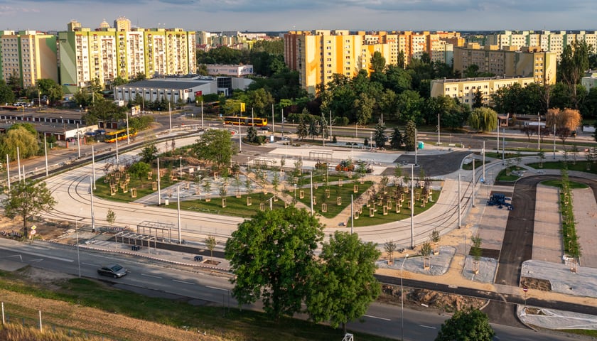 Kończą się prace na pętli Rogowska. To ostatni przystanek trasy autobusowo-tramwajowej na Nowy Dwór
