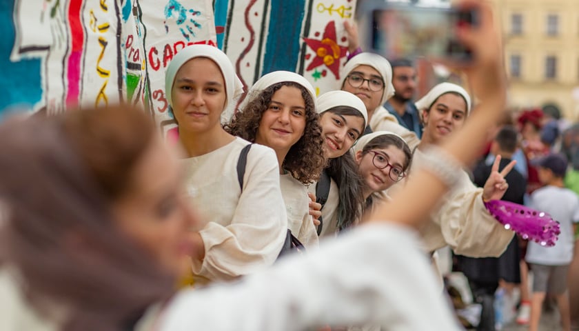 parada Lelefant we wrocławskim Rynku w 2022 roku
