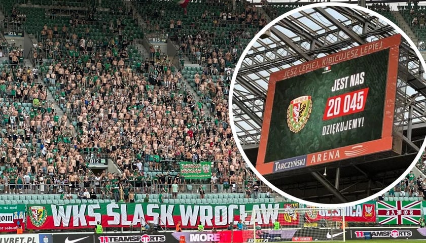 Wyświetlacz na stadionie informował o rekordowej frekwencji