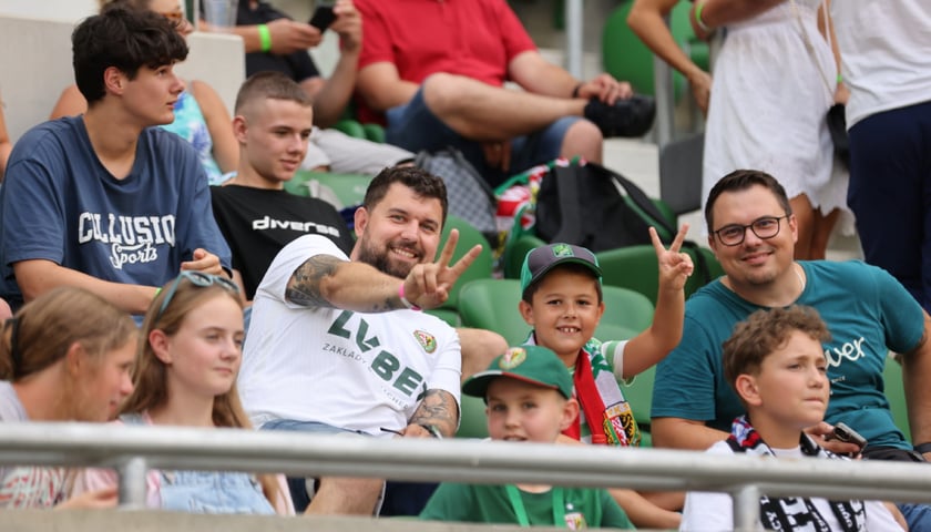 Kibice podczas meczu Śląsk Wrocław - Lech Poznań na Tarczyński Arena. 