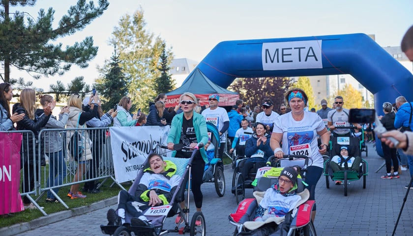 <p>Uczestnicy&nbsp;Biegu Wskers&oacute;w w ramach Biegu Uniwersytetu Medycznego 2022&nbsp;</p>
